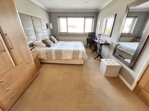 Bedroom- click for photo gallery